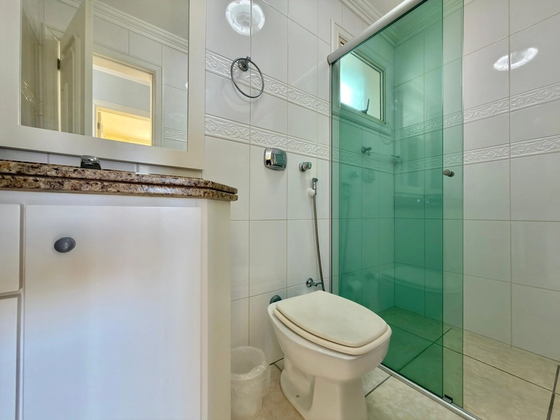 APARTAMENTO À VENDA COM VISTA PARA O MAR: 32ª foto da galeria de imagens do imóvel