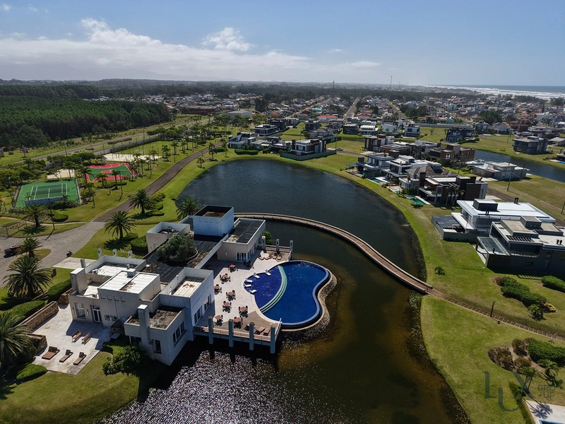 CASA À VENDA EM CAPÃO DA CANOA! CONDOMÍNIO À BEIRA-MAR: 34ª foto da galeria de imagens do imóvel