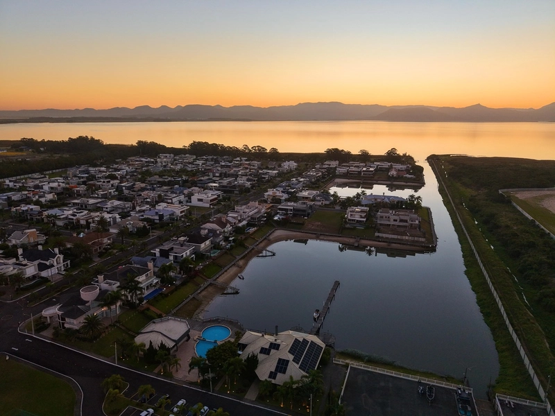 NOVIDADE À VENDA CONDOMÍNIO VELAS DA MARINA CASA POR DO SOL: 46ª foto da galeria de imagens do imóvel