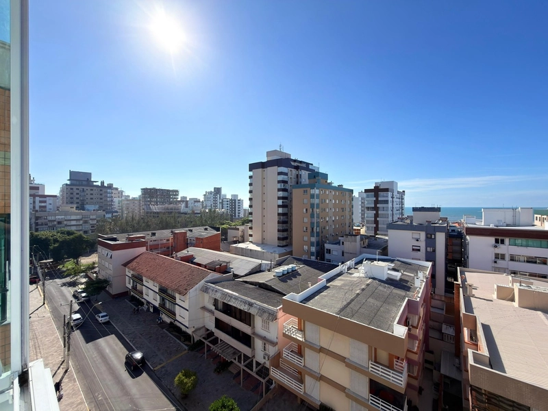 APARTAMENTO ESPAÇOSO,  ANDAR ALTO COM VISTA DO MAR: 4ª foto da galeria de imagens do imóvel