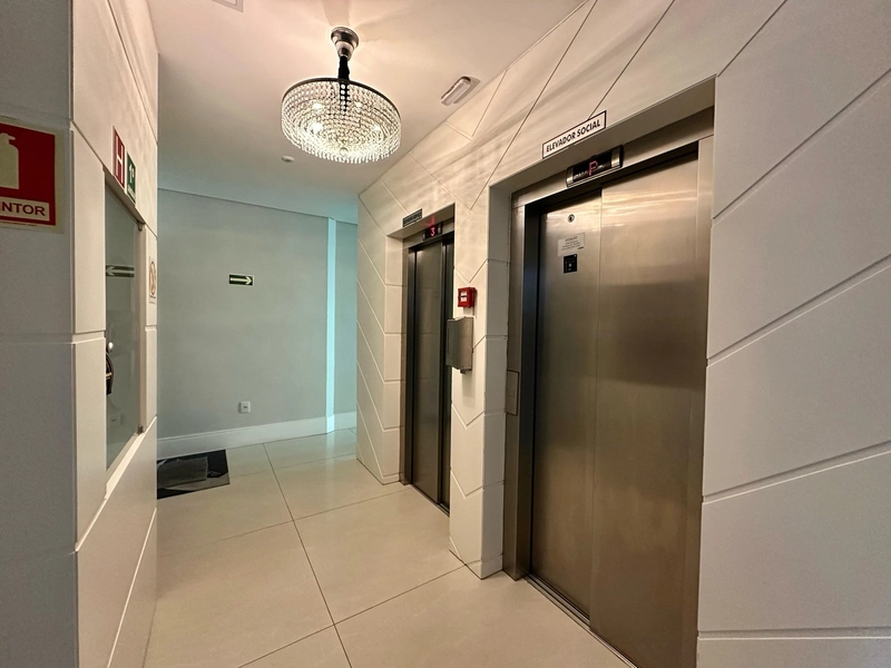 APARTAMENTO ESPAÇOSO,  ANDAR ALTO COM VISTA DO MAR: 34ª foto da galeria de imagens do imóvel