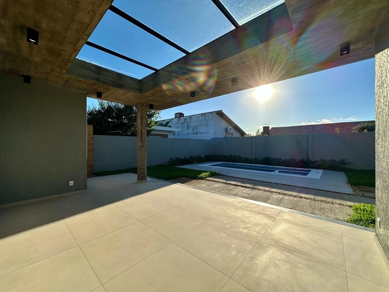 CASA À VENDA EM ATLÂNTIDA  NOVIDADE NO MERCADO: 16ª foto da galeria de imagens do imóvel