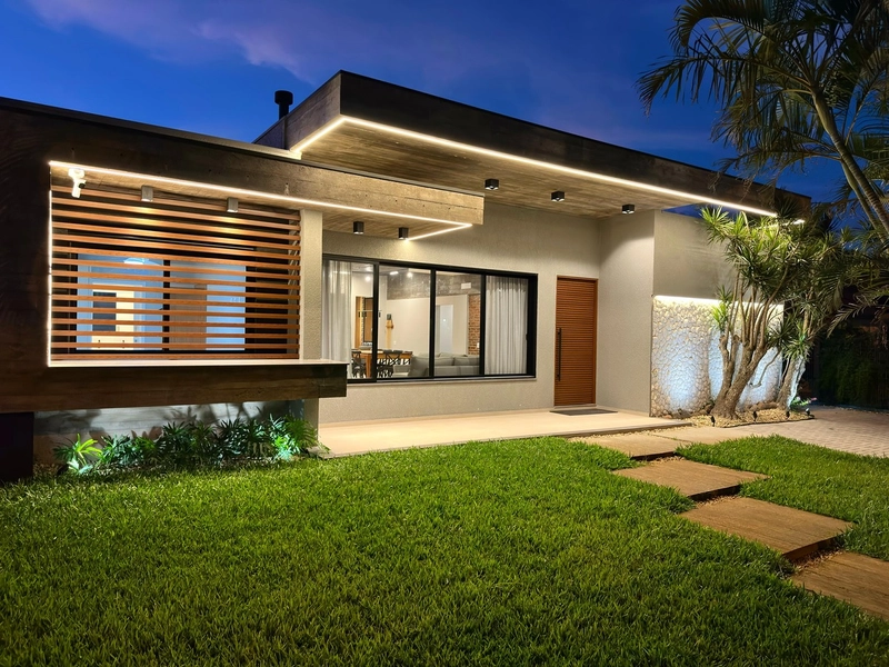 CASA À VENDA EM ATLÂNTIDA  NOVIDADE NO MERCADO: 2ª foto da galeria de imagens do imóvel