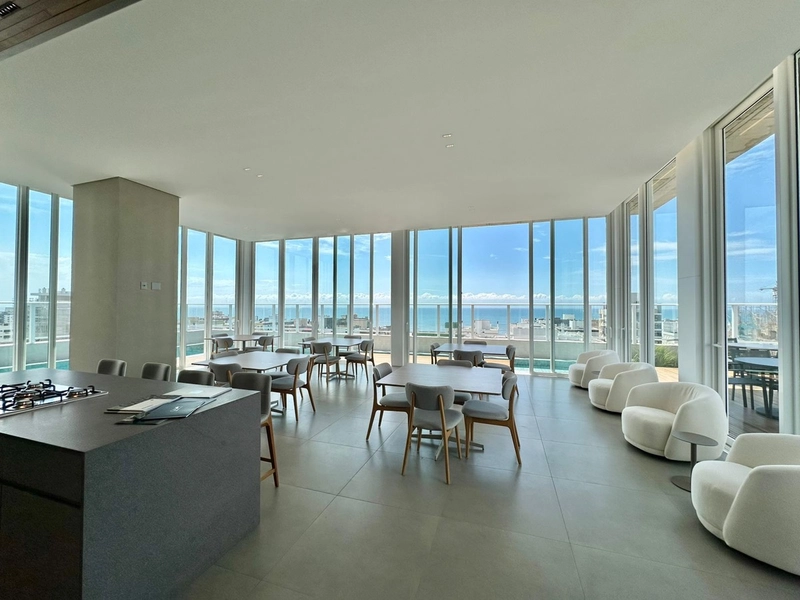 APARTAMENTO IDEAL PARA MORADIA OU VERANEIO COM CONFORTO NA PRAIA!: 2ª foto da galeria de imagens do imóvel