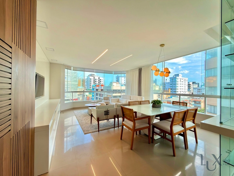 APARTAMENTO À VENDA  COM VISTA PARA O MAR: 7ª foto da galeria de imagens do imóvel