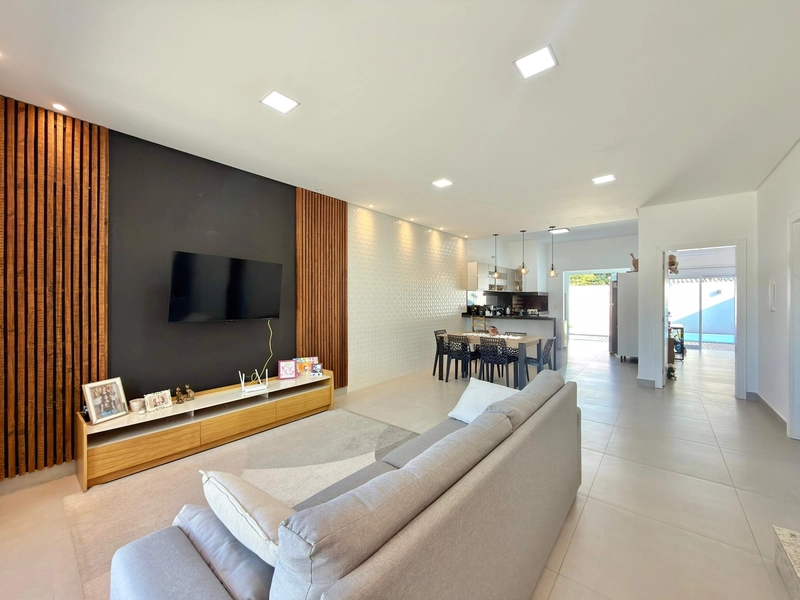 RESIDÊNCIA ALTO PADRÃO MODERNA E COMPLETA: 1ª foto da galeria de imagens do imóvel