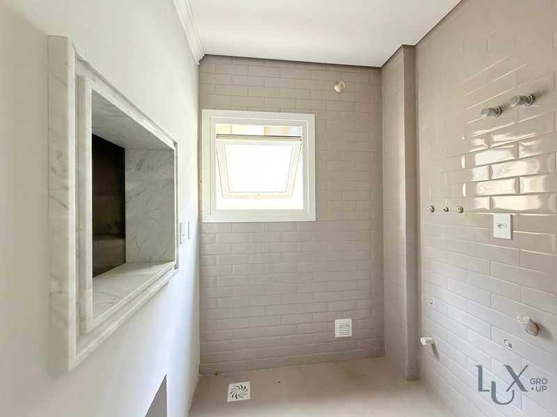 APARTAMENTO A 2 QUADRAS DO MAR E AO LADO DA BOIANOVSKI : 7ª foto da galeria de imagens do imóvel