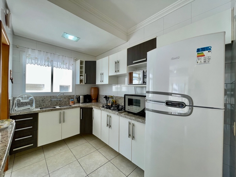 Amplo apartamento de 3 Dormitórios junto a praça flavio Boianovisk: 17ª foto da galeria de imagens do imóvel