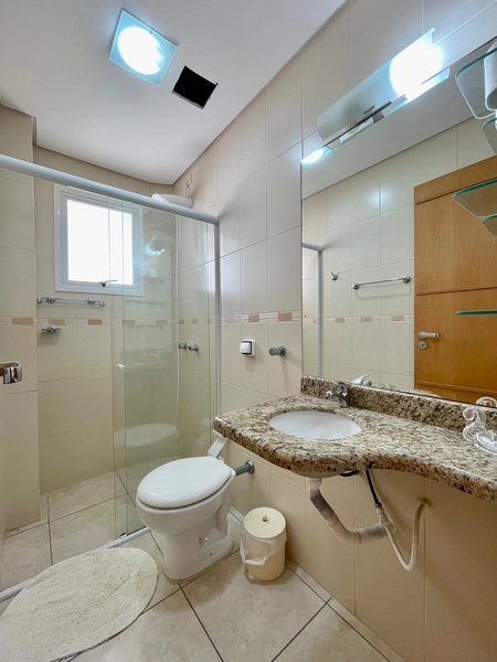 Amplo apartamento de 3 Dormitórios junto a praça flavio Boianovisk: 1ª foto da galeria de imagens do imóvel