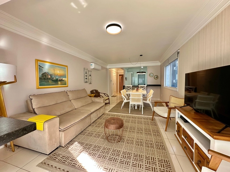 APARTAMENTO À VENDA  COM VISTA PARA O MAR: 1ª foto da galeria de imagens do imóvel