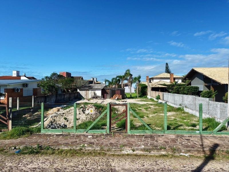 TERRENO 1 1/2 QUADRAS DO MAR EM ATLÂNTIDA ENTRE CAPÃO E ROUBADINHAS!!!: 1ª foto da galeria de imagens do imóvel