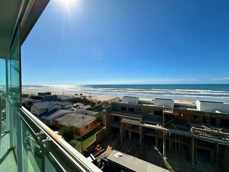 APARTAMENTO À VENDA  EM CAPÃO DA CANOA DE FRENTE PARA O MAR: 4ª foto da galeria de imagens do imóvel