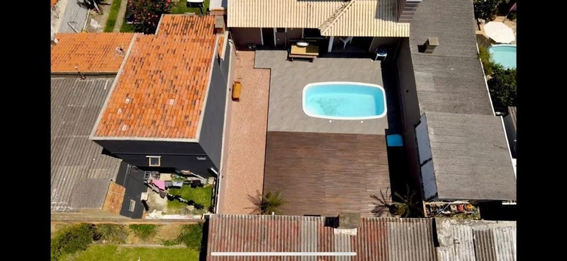 Sobrado de 04 dormitórios com piscina: 21ª foto da galeria de imagens do imóvel