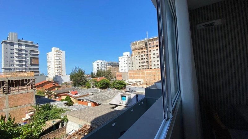 Mobiliado e decorado, junto da Praça!: 1ª foto da galeria de imagens do imóvel