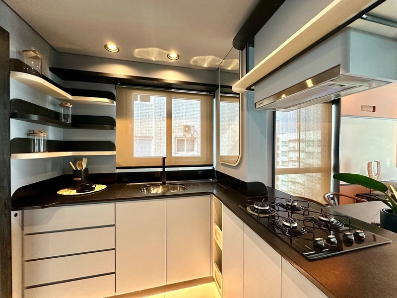 Apartamento mobiliado e decorado de dois dormitórios no Navegantes: 3ª foto da galeria de imagens do imóvel