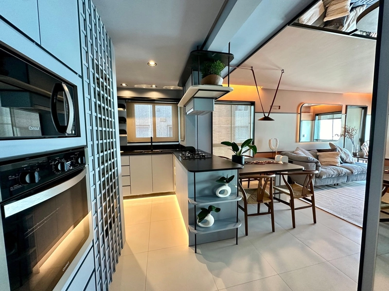 Apartamento mobiliado e decorado de dois dormitórios no Navegantes: 2ª foto da galeria de imagens do imóvel