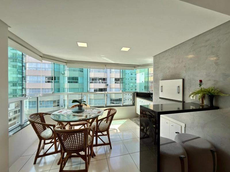 APARTAMENTO À VENDA  COM VISTA PARA O MAR: 2ª foto da galeria de imagens do imóvel