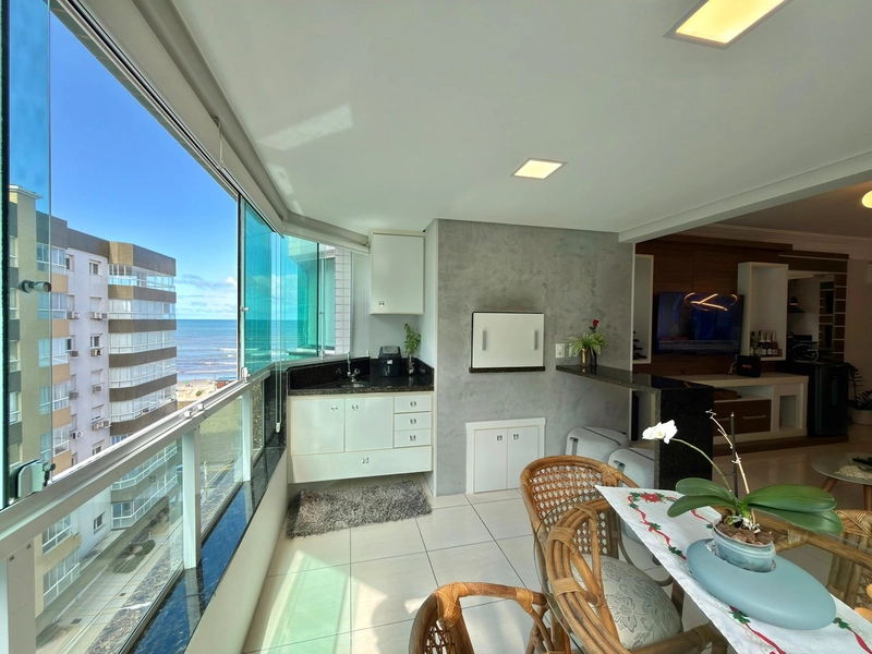 APARTAMENTO À VENDA  COM VISTA PARA O MAR: 8ª foto da galeria de imagens do imóvel