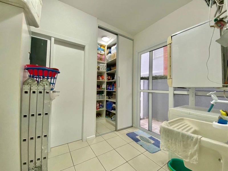 SOBRADO EM CONDOMÍNIO FECHADO – COMPLETO, MOBILIADO E DECORADO!: 33ª foto da galeria de imagens do imóvel