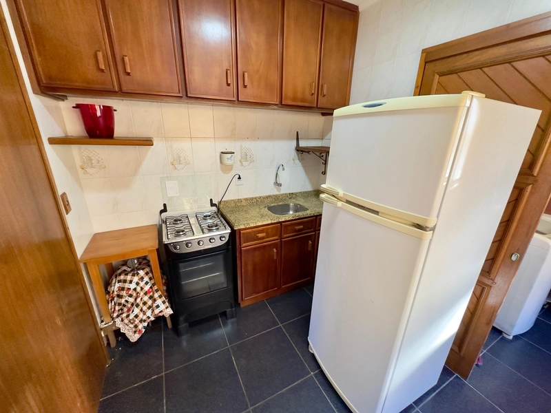 APARTAMENTO DE 2 DORMITORIOS COM BOX A APENAS 1 QUADRA DO MAR: 10ª foto da galeria de imagens do imóvel