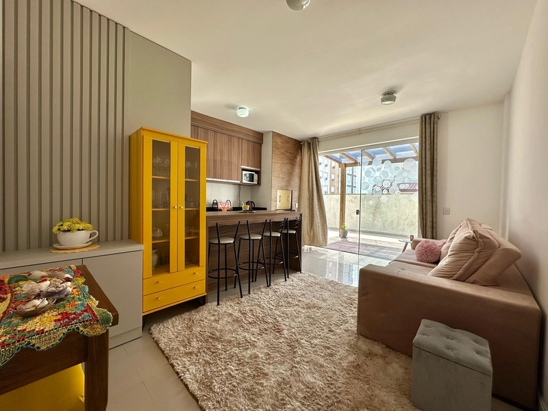 APARTAMENTO COM TERREÇO LESTE NORTE: 2ª foto da galeria de imagens do imóvel