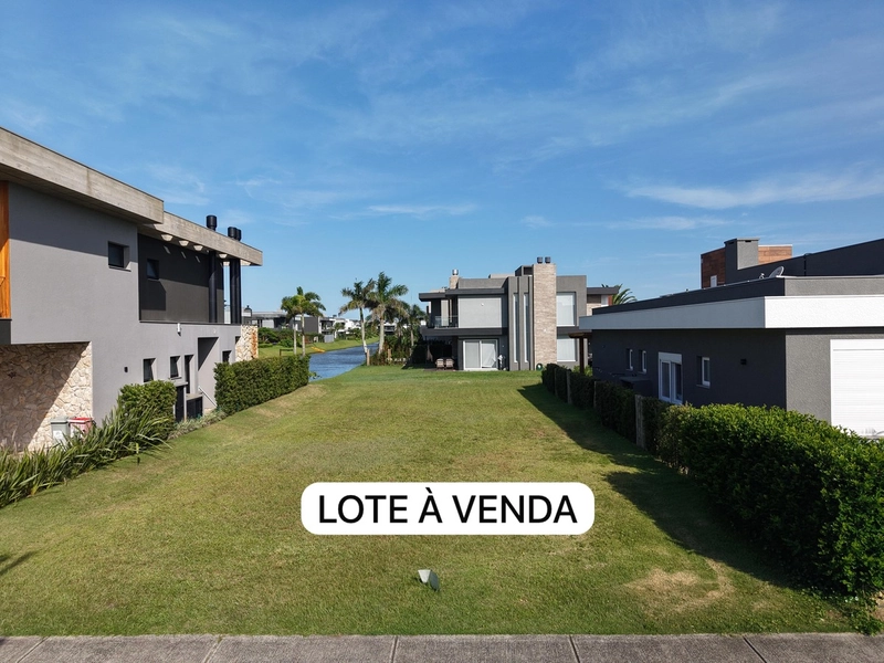 LOTE À VENDA COM VISTA PARA O LAGO CONDOMÍNIO CAPÃO ILHAS RESORT: 1ª foto da galeria de imagens do imóvel