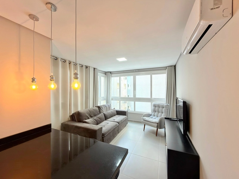 APARTAMENTO À VENDA,  TODO MOBILIADO: 3ª foto da galeria de imagens do imóvel