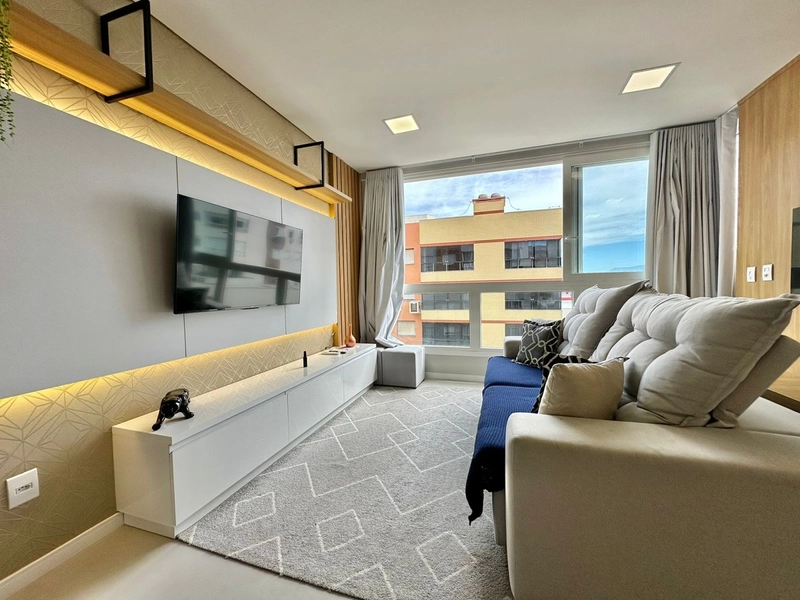 APARTAMENTO A VENDA COM INFRA  E JUNTO A PRAÇA FLAVIO BOIANOVSKI: 1ª foto da galeria de imagens do imóvel