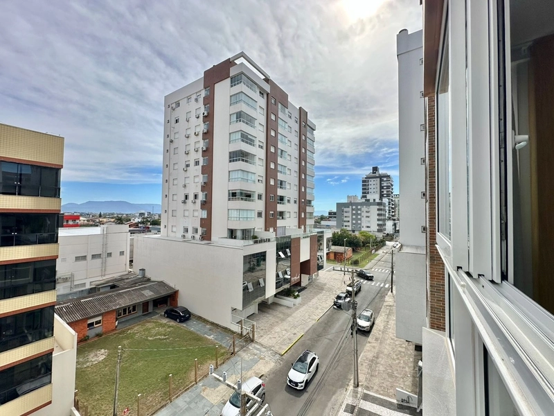 APARTAMENTO A VENDA COM INFRA  E JUNTO A PRAÇA FLAVIO BOIANOVSKI: 3ª foto da galeria de imagens do imóvel