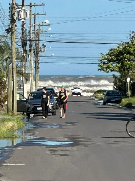 SOBRADO EM CAPÃO DA CANOA A POUCOS PASSOS DA PRAIA!!!: 43ª foto da galeria de imagens do imóvel