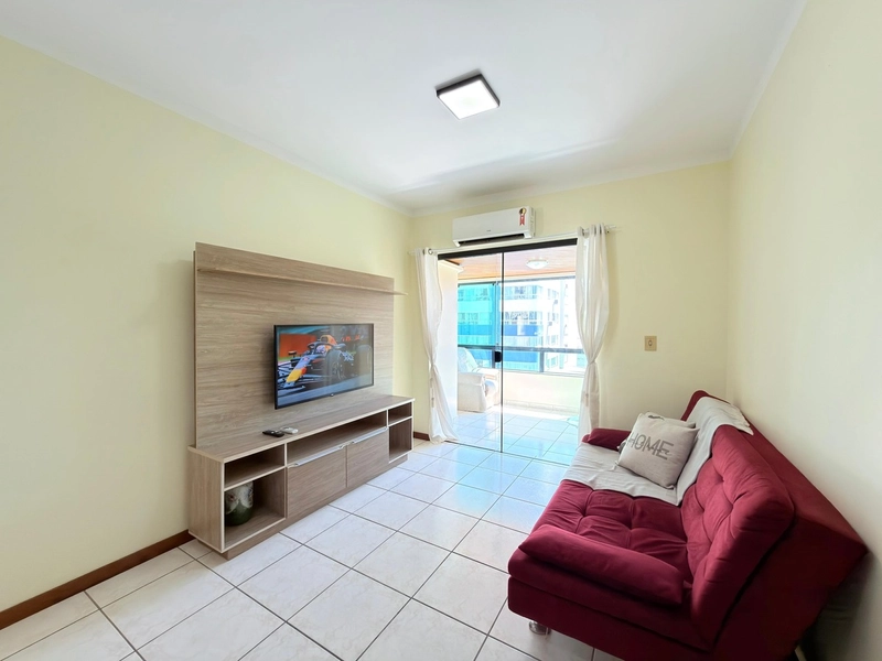 APARTAMENTO COM SACADA DE FRENTE E VISTA MAR: 2ª foto da galeria de imagens do imóvel