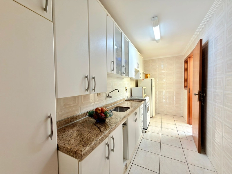 APARTAMENTO COM SACADA DE FRENTE E VISTA MAR: 11ª foto da galeria de imagens do imóvel