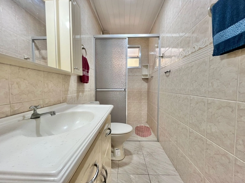 APARTAMENTO TÉRREO A POUCOS PASSOS DO MAR!!!: 2ª foto da galeria de imagens do imóvel