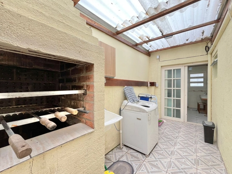 APARTAMENTO TÉRREO A POUCOS PASSOS DO MAR!!!: 1ª foto da galeria de imagens do imóvel
