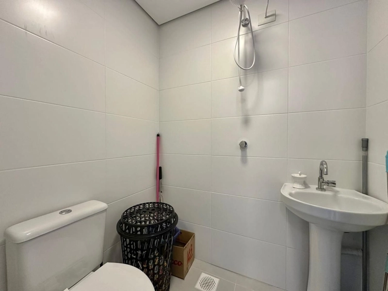 APARTAMENTO À VENDA  NA AVENIDA CENTRAL DE ATLÂNTIDA!: 17ª foto da galeria de imagens do imóvel