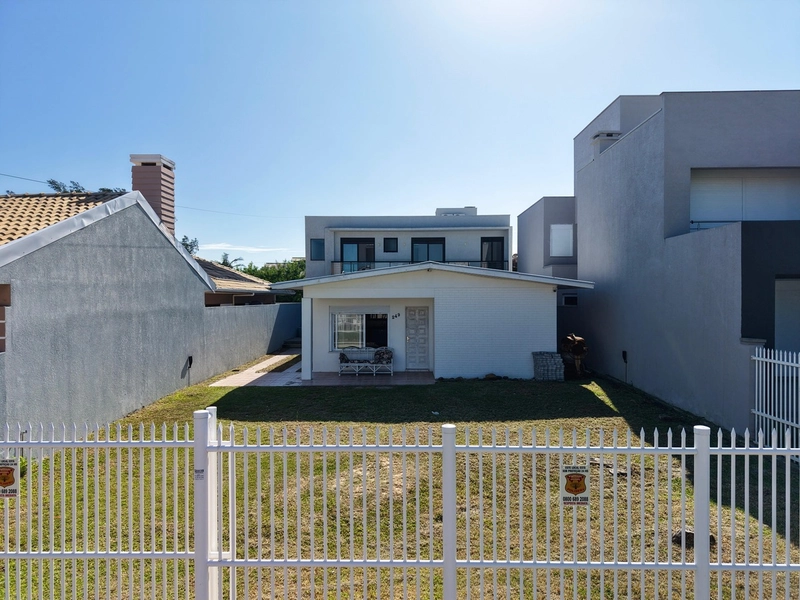 CASA A VENDA NO CENTRO DE XANGRILA: 4ª foto da galeria de imagens do imóvel