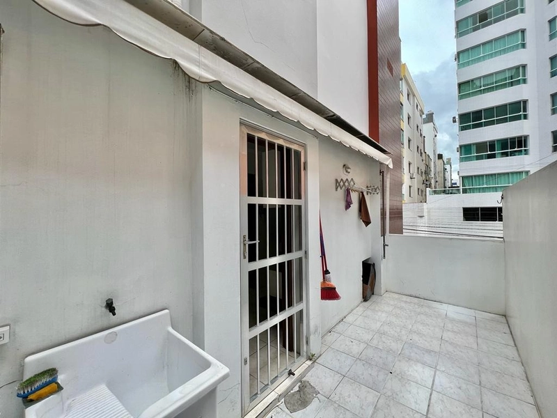 1 DORMITÓRIO DE FRENTE PARA A AVENIDA COM TERRAÇO: 3ª foto da galeria de imagens do imóvel