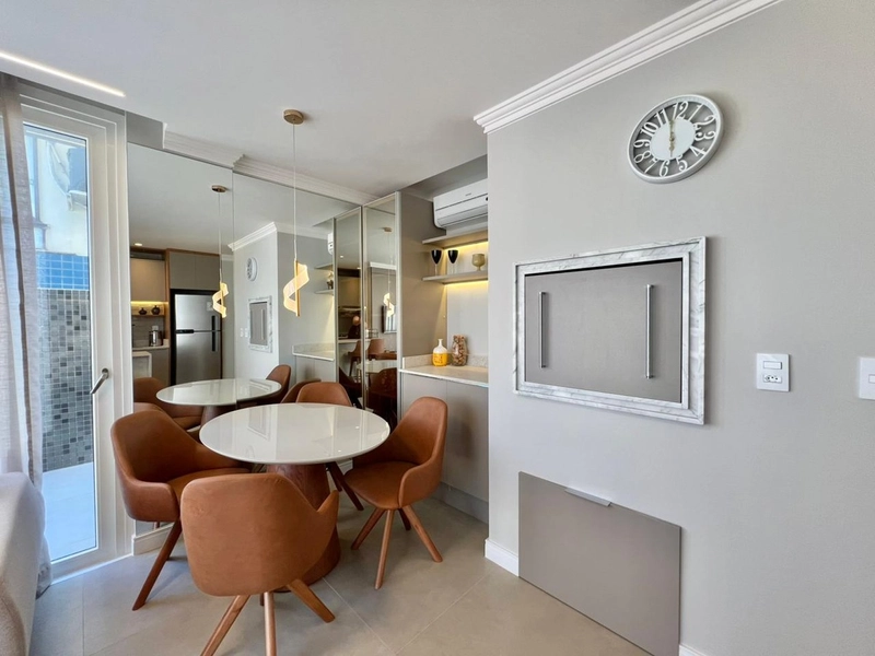 Apartamento 2 dormitórios decorado ao lado da Flávio Boianoviski!: 9ª foto da galeria de imagens do imóvel