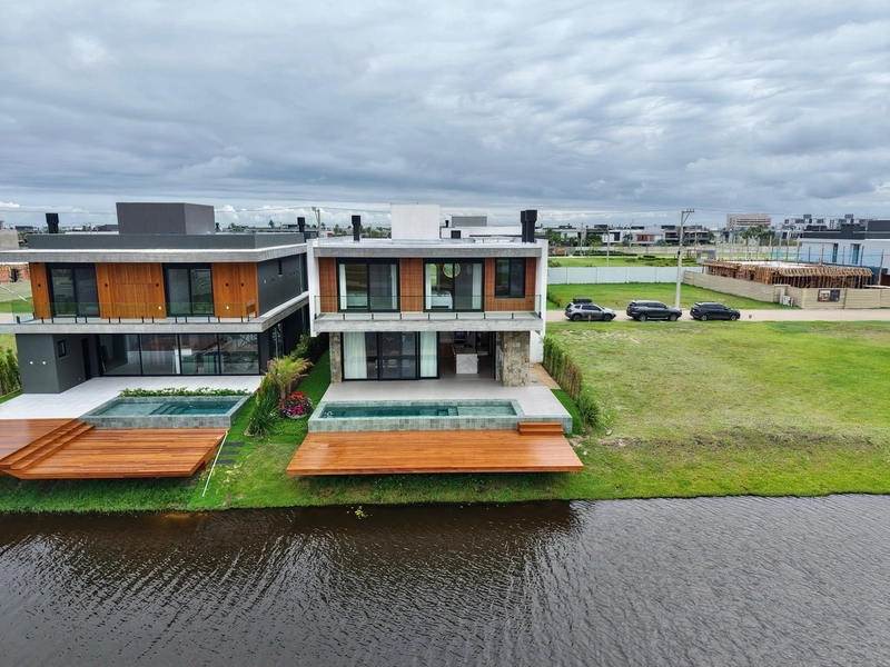 SOBRADO À BEIRA LAGO  ALTO PADRÃO - MOBILIADO & DECORADO: 54ª foto da galeria de imagens do imóvel