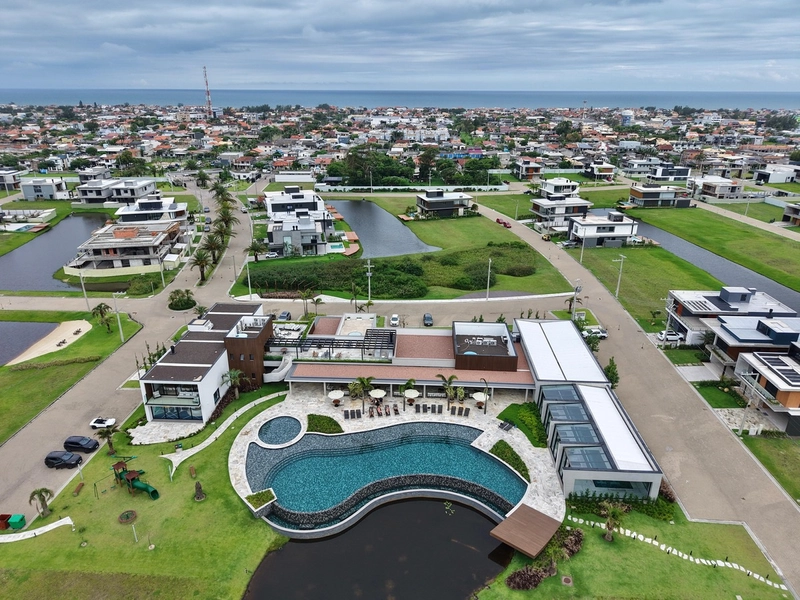 SOBRADO À BEIRA LAGO  ALTO PADRÃO - MOBILIADO & DECORADO: 60ª foto da galeria de imagens do imóvel