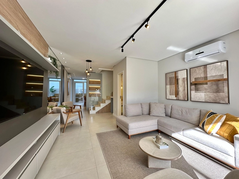 CASA EM CONDOMINIO FECHADO COM INFRA DE RESORT: 2ª foto da galeria de imagens do imóvel