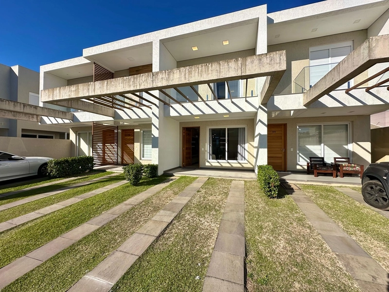 CASA EM CONDOMINIO FECHADO COM INFRA DE RESORT: 1ª foto da galeria de imagens do imóvel
