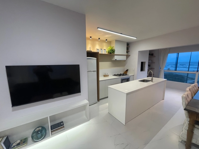 Apartamento mobiliado e decorado à beira-mar – 4 dormitórios: 13ª foto da galeria de imagens do imóvel
