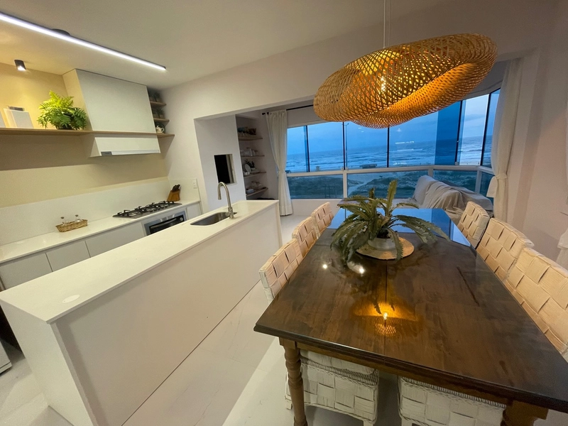 Apartamento mobiliado e decorado à beira-mar – 4 dormitórios: 8ª foto da galeria de imagens do imóvel