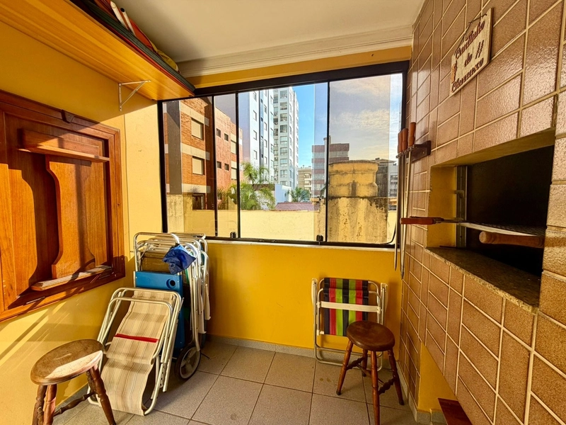 APARTAMENTO DE DOIS DORMITÓRIOS COM SACADA: 8ª foto da galeria de imagens do imóvel