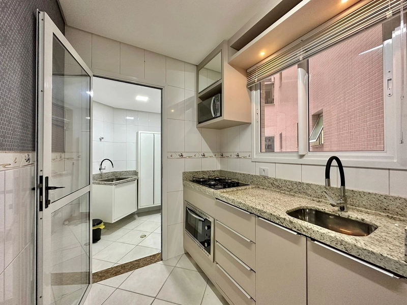 APARTAMAMENTO COM CHURRASQUEIRA NA SACADA VISTA MAR: 5ª foto da galeria de imagens do imóvel