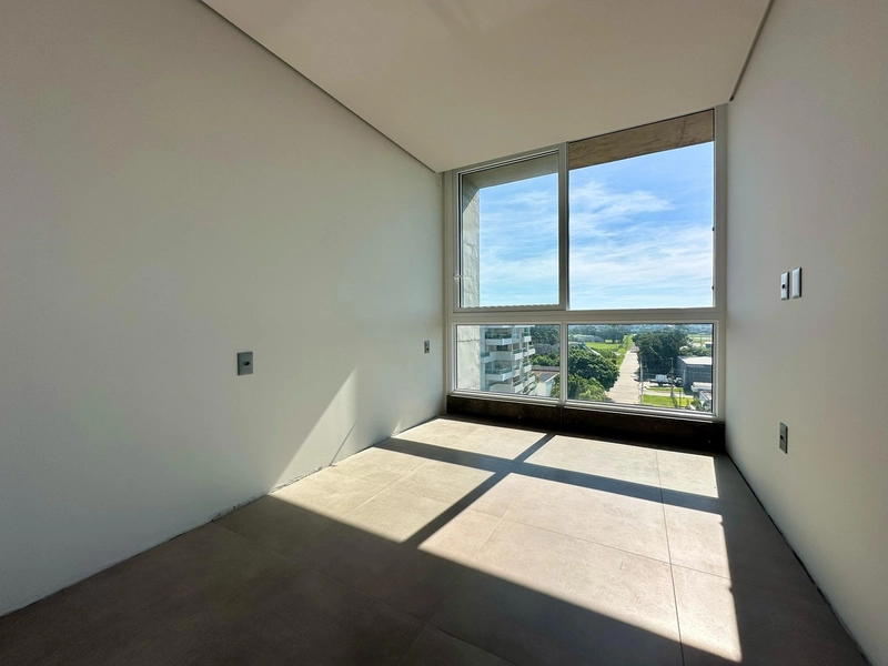 APARTAMENTO DE 2 DORMITÓRIOS C/ SUITE,  DE FRENTE PARA AVENIDA E LINDA: 8ª foto da galeria de imagens do imóvel