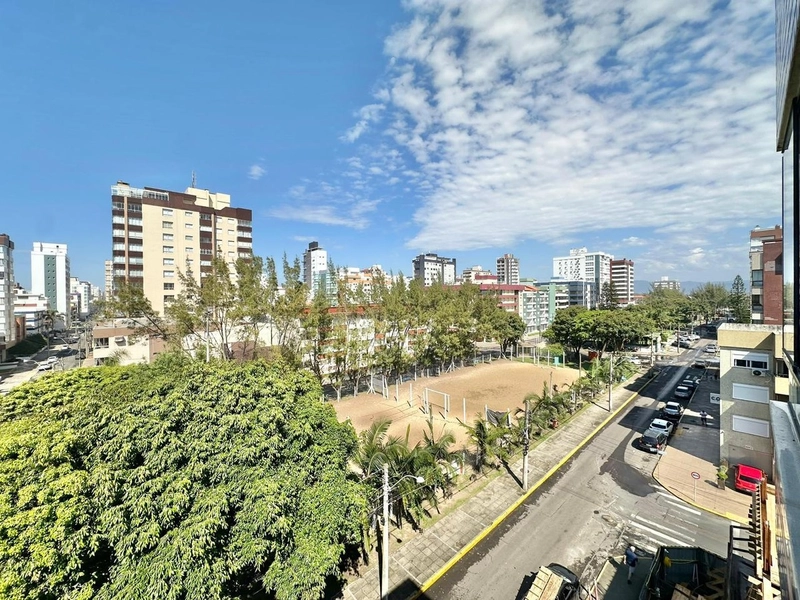 APTO À VENDA FRENTE PRAÇA E VISTA MAR | COM SACADA SEPARADA: 3ª foto da galeria de imagens do imóvel