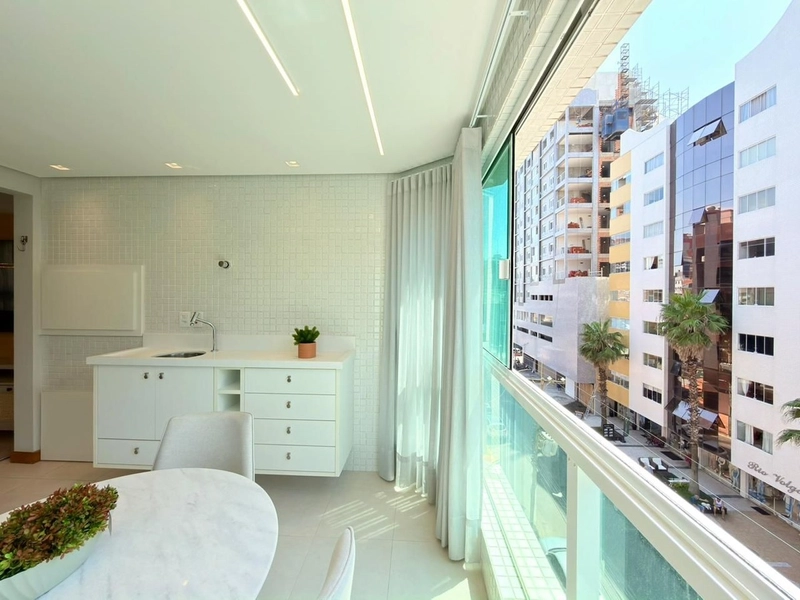 APARTAMENTO NO CENTRO DA CIDADE JUNTO A 2 PRAÇAS E BEM PRÓXIMO AO MAR: 4ª foto da galeria de imagens do imóvel
