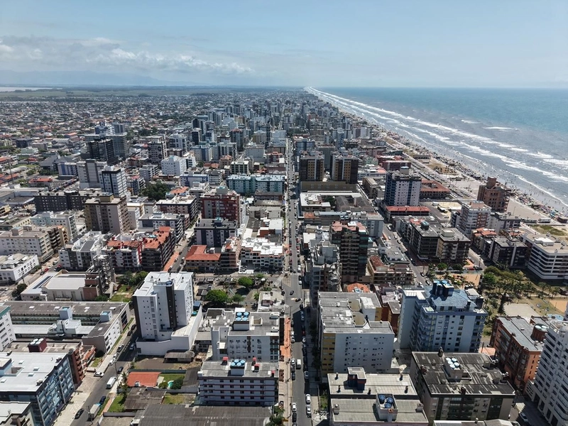APARTAMENTO NO CENTRO DA CIDADE JUNTO A 2 PRAÇAS E BEM PRÓXIMO AO MAR: 35ª foto da galeria de imagens do imóvel